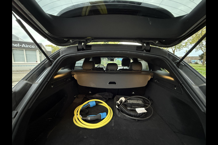 Mercedes-Benz EQC 400 4MATIC Business Sol. AMG | Navi | Camera | Leder | Mercedes-Benz EQC 400 4MATIC Business Sol. AMG | Navi | Camera | Leder |