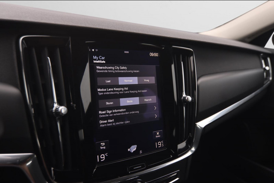 Volvo V90 2.0 D3 Kinetic|Navi Parkpilot Nap Trekhaak Cruise Control Lane Assist ACC Virtual Cockpit