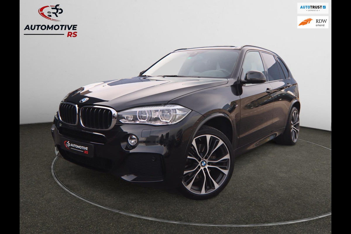 BMW X5 XDrive35i High Executive M-sport| Camera Pano X-Drive Trekhaak Digitale Cockpit ShadowLine Comfortstoelen Stoelverw. BMW X5 XDrive35i High Executive M-sport| Camera Pano X-Drive Trekhaak Digitale Cockpit ShadowLine Comfortstoelen Stoelverw.