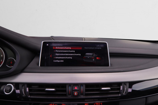 BMW X5 XDrive35i High Executive M-sport| Camera Pano X-Drive Trekhaak Digitale Cockpit ShadowLine Comfortstoelen Stoelverw.