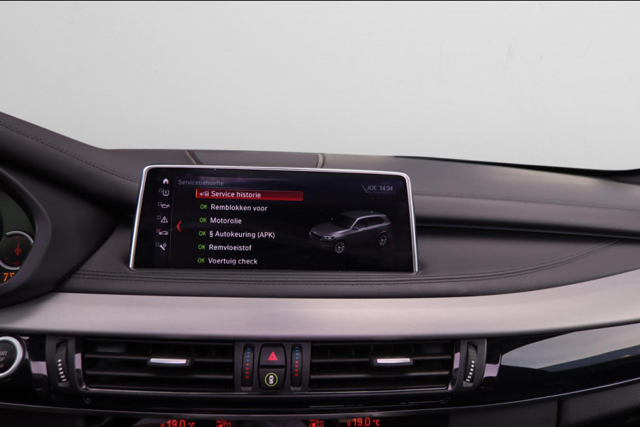 BMW X5 XDrive35i High Executive M-sport| Camera Pano X-Drive Trekhaak Digitale Cockpit ShadowLine Comfortstoelen Stoelverw.
