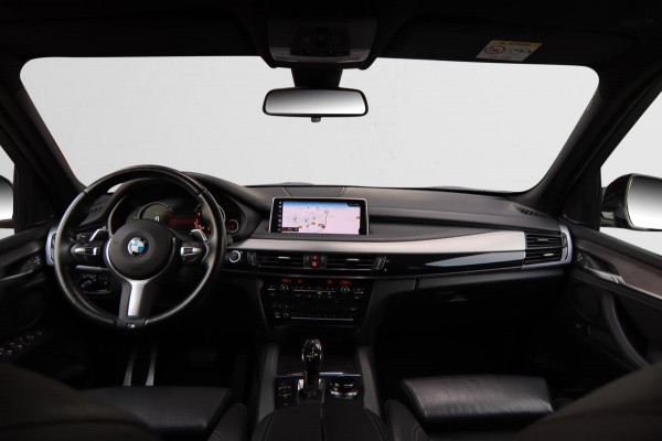 BMW X5 XDrive35i High Executive M-sport| Camera Pano X-Drive Trekhaak Digitale Cockpit ShadowLine Comfortstoelen Stoelverw.