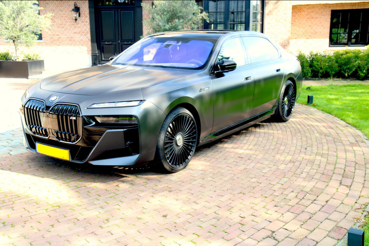BMW i7 BMW i7 M70 xDrive | Individual uitvoering | 2023| BTW-auto | Volledige fabrieksgarantie BMW i7 BMW i7 M70 xDrive | Individual uitvoering | 2023| BTW-auto | Volledige fabrieksgarantie