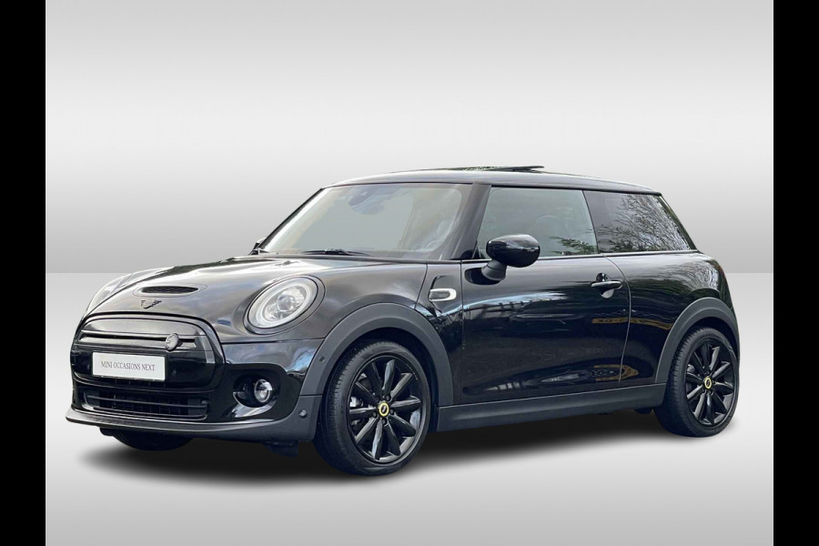 MINI Mini Electric Yours 33 kWh / Full option! / Panoramadak / Camera / Head-up / Leder / Harman Kardon / Keyless / 17'' / CarPlay / Stoelverwarming / Matrix LED / DAB / Cruise Control