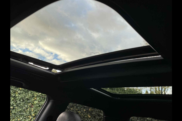 MINI Mini Electric Yours 33 kWh / Full option! / Panoramadak / Camera / Head-up / Leder / Harman Kardon / Keyless / 17'' / CarPlay / Stoelverwarming / Matrix LED / DAB / Cruise Control