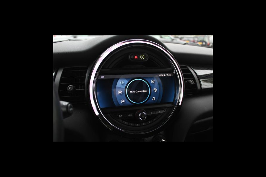 MINI Mini Electric Yours 33 kWh / Full option! / Panoramadak / Camera / Head-up / Leder / Harman Kardon / Keyless / 17'' / CarPlay / Stoelverwarming / Matrix LED / DAB / Cruise Control