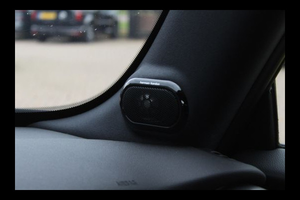 MINI Mini Electric Yours 33 kWh / Full option! / Panoramadak / Camera / Head-up / Leder / Harman Kardon / Keyless / 17'' / CarPlay / Stoelverwarming / Matrix LED / DAB / Cruise Control