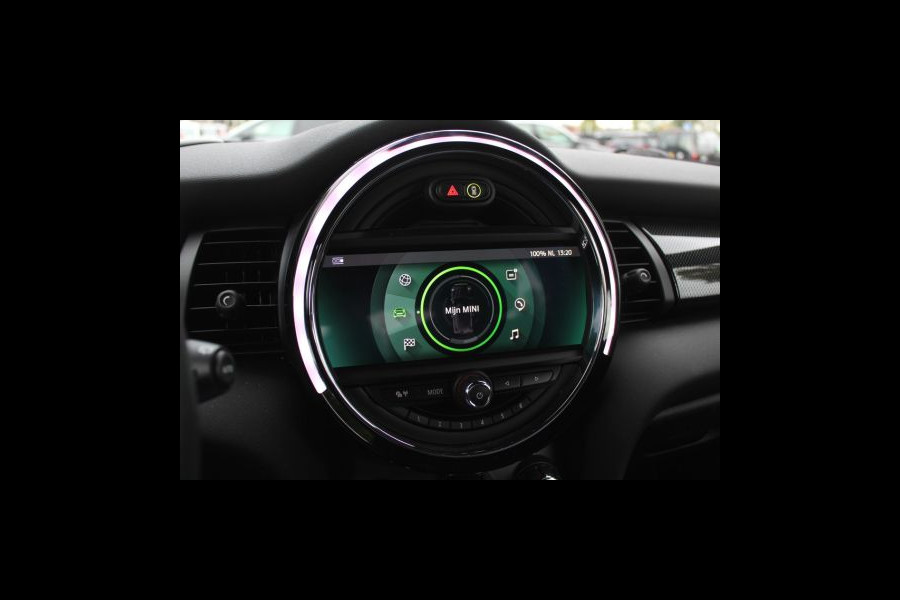 MINI Mini Electric Yours 33 kWh / Full option! / Panoramadak / Camera / Head-up / Leder / Harman Kardon / Keyless / 17'' / CarPlay / Stoelverwarming / Matrix LED / DAB / Cruise Control