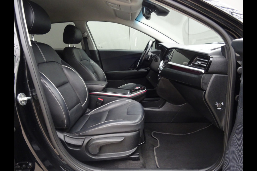 Kia e-Niro ExecutiveLine 64 kWh * LEER * TREKHAAK * 474 KM ACCU RANGE !!