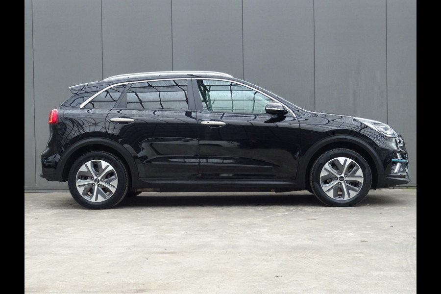 Kia e-Niro ExecutiveLine 64 kWh * LEER * TREKHAAK * 474 KM ACCU RANGE !!