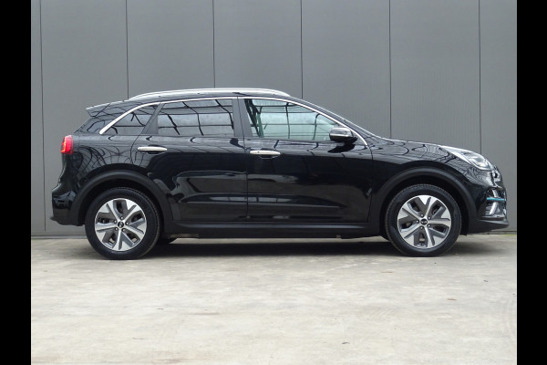 Kia e-Niro ExecutiveLine 64 kWh * LEER * TREKHAAK * 474 KM ACCU RANGE !!