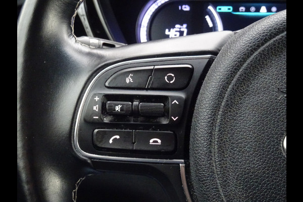 Kia e-Niro ExecutiveLine 64 kWh * LEER * TREKHAAK * 474 KM ACCU RANGE !!