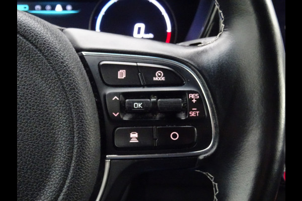 Kia e-Niro ExecutiveLine 64 kWh * LEER * TREKHAAK * 474 KM ACCU RANGE !!