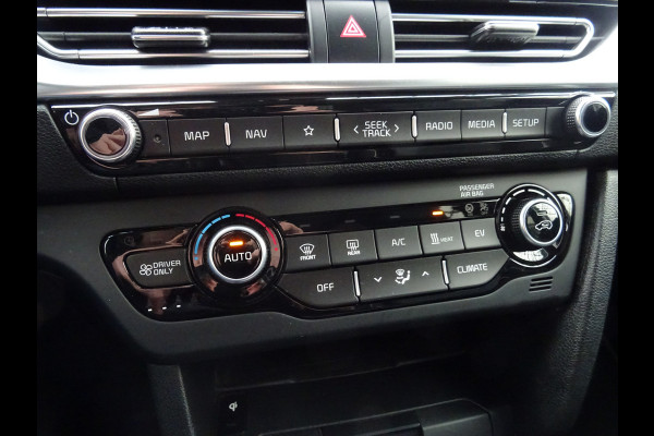 Kia e-Niro ExecutiveLine 64 kWh * LEER * TREKHAAK * 474 KM ACCU RANGE !!