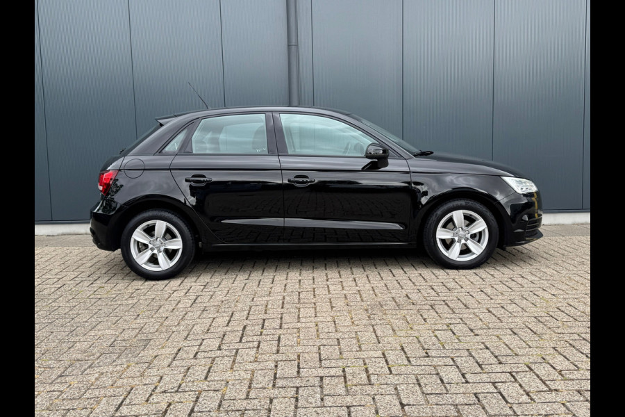Audi A1 Sportback 1.0 TFSI Pro Line * Stoelverwarming * Led * Lichtmetalen Velgen Audi A1 Sportback 1.0 TFSI Pro Line * Stoelverwarming * Led * Lichtmetalen Velgen
