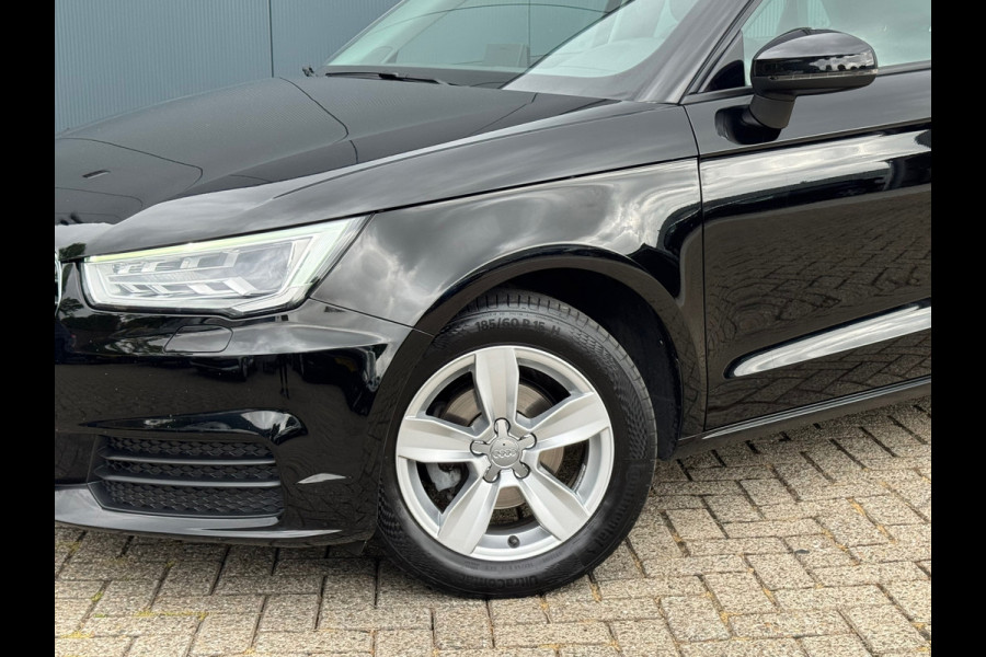 Audi A1 Sportback 1.0 TFSI Pro Line * Stoelverwarming * Led * Lichtmetalen Velgen Audi A1 Sportback 1.0 TFSI Pro Line * Stoelverwarming * Led * Lichtmetalen Velgen