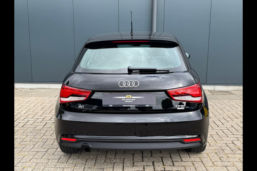 Audi A1 Sportback 1.0 TFSI Pro Line * Stoelverwarming * Led * Lichtmetalen Velgen Audi A1 Sportback 1.0 TFSI Pro Line * Stoelverwarming * Led * Lichtmetalen Velgen