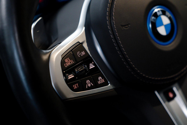 BMW X5 xDrive45e High Executive Achteras|Pano|LuchtV|360º|22inch|M-Sport BMW X5 xDrive45e High Executive Achteras|Pano|LuchtV|360º|22inch|M-Sport