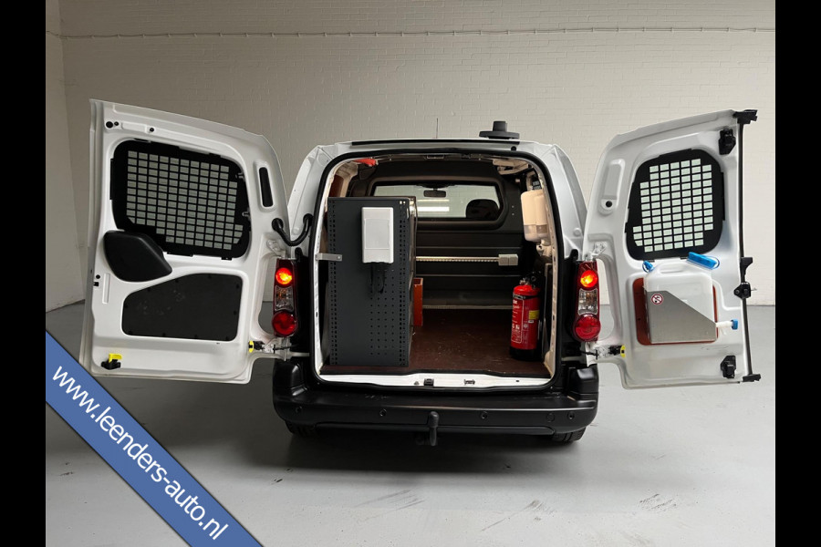 Citroën Berlingo AUTOMAAT SERVICEWAGEN 1.6 BlueHDI 100PK euro6 S&S, Bott kast, V230 Omvormer, Standkachel, Trekhaak, RIJKLAARPRIJS Citroën Berlingo AUTOMAAT SERVICEWAGEN 1.6 BlueHDI 100PK euro6 S&S, Bott kast, V230 Omvormer, Standkachel, Trekhaak, RIJKLAARPRIJS