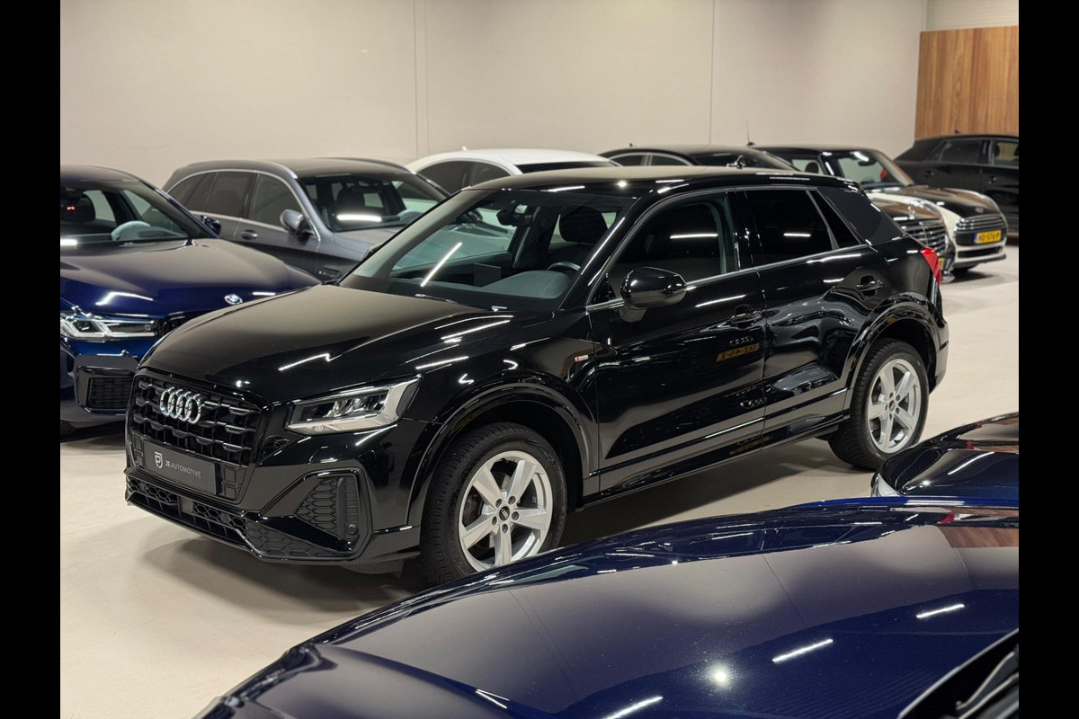 Audi Q2 35 TFSI 150PK S-Line, Virtual Cockpit, Apple Carplay, Android Auto, PDC, Clima, Cruise, Private Glas, Dealer Onderhouden Audi Q2 35 TFSI 150PK S-Line, Virtual Cockpit, Apple Carplay, Android Auto, PDC, Clima, Cruise, Private Glas, Dealer Onderhouden