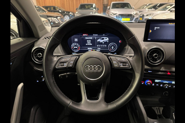 Audi Q2 35 TFSI 150PK S-Line, Virtual Cockpit, Apple Carplay, Android Auto, PDC, Clima, Cruise, Private Glas, Dealer Onderhouden Audi Q2 35 TFSI 150PK S-Line, Virtual Cockpit, Apple Carplay, Android Auto, PDC, Clima, Cruise, Private Glas, Dealer Onderhouden