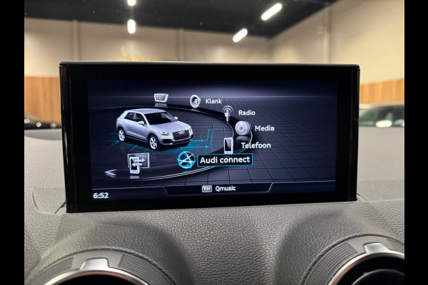 Audi Q2 35 TFSI 150PK S-Line, Virtual Cockpit, Apple Carplay, Android Auto, PDC, Clima, Cruise, Private Glas, Dealer Onderhouden Audi Q2 35 TFSI 150PK S-Line, Virtual Cockpit, Apple Carplay, Android Auto, PDC, Clima, Cruise, Private Glas, Dealer Onderhouden