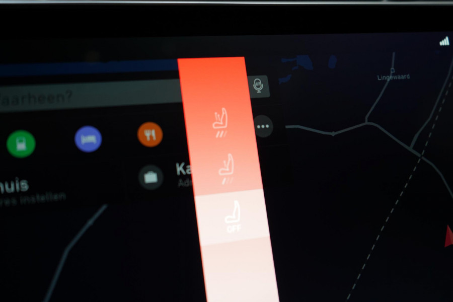Lynk & Co 01 1.5 | Zwart optiek | Panoramadak | Navigatie | Memory | Apple CarPlay Lynk & Co 01 1.5 | Zwart optiek | Panoramadak | Navigatie | Memory | Apple CarPlay