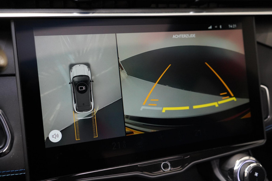 Lynk & Co 01 1.5 | Zwart optiek | Panoramadak | Navigatie | Memory | Apple CarPlay Lynk & Co 01 1.5 | Zwart optiek | Panoramadak | Navigatie | Memory | Apple CarPlay