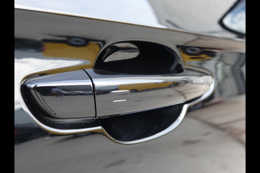 Opel Grandland 1.2 Turbo Hybrid GS Leder interieur Opel Grandland 1.2 Turbo Hybrid GS Leder interieur
