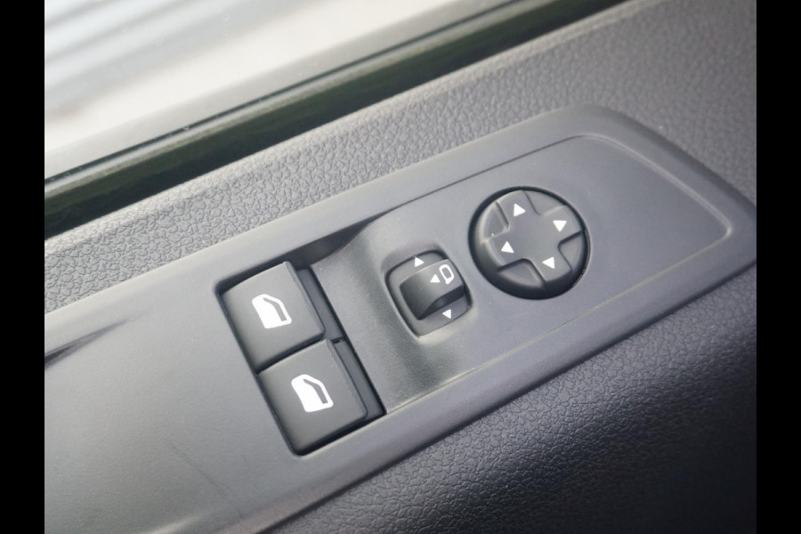 Peugeot e-Expert L3 75 kWh | navi incl. Apple Carplay | camera | Comfort tussenschot | airco | cruise control | rijklaarprijs