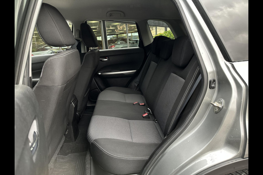 Suzuki Vitara 1.4 Boosterjet Stijl Automaat Navi Camera Trekhaak Suzuki Vitara 1.4 Boosterjet Stijl Automaat Navi Camera Trekhaak
