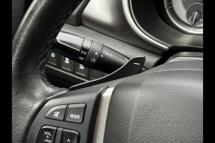 Suzuki Vitara 1.4 Boosterjet Stijl Automaat Navi Camera Trekhaak Suzuki Vitara 1.4 Boosterjet Stijl Automaat Navi Camera Trekhaak