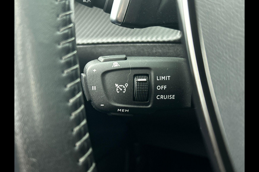 Peugeot 2008 1.2 PureTech 130pk Allure Pack Auto. Panoramadak Navigatie Apple Carplay/Android Auto Camera Parkeersensoren Adaptive Cruise Control Virtual Cockpit Climate Control Lichtmetalen velgen Peugeot 2008 1.2 PureTech 130pk Allure Pack Auto. Panoramadak Navigatie Apple Carplay/Android Auto Camera Parkeersensoren Adaptive Cruise Control Virtual Cockpit Climate Control Lichtmetalen velgen