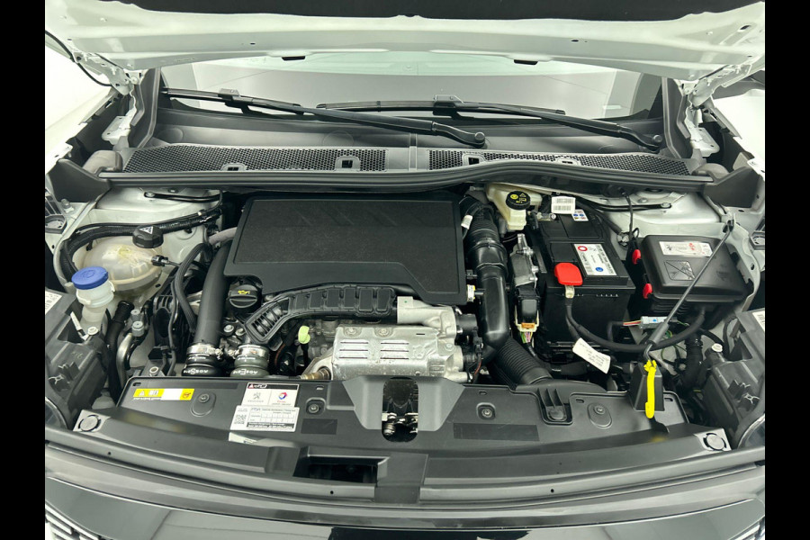 Peugeot 2008 1.2 PureTech 130pk Allure Pack Auto. Panoramadak Navigatie Apple Carplay/Android Auto Camera Parkeersensoren Adaptive Cruise Control Virtual Cockpit Climate Control Lichtmetalen velgen Peugeot 2008 1.2 PureTech 130pk Allure Pack Auto. Panoramadak Navigatie Apple Carplay/Android Auto Camera Parkeersensoren Adaptive Cruise Control Virtual Cockpit Climate Control Lichtmetalen velgen