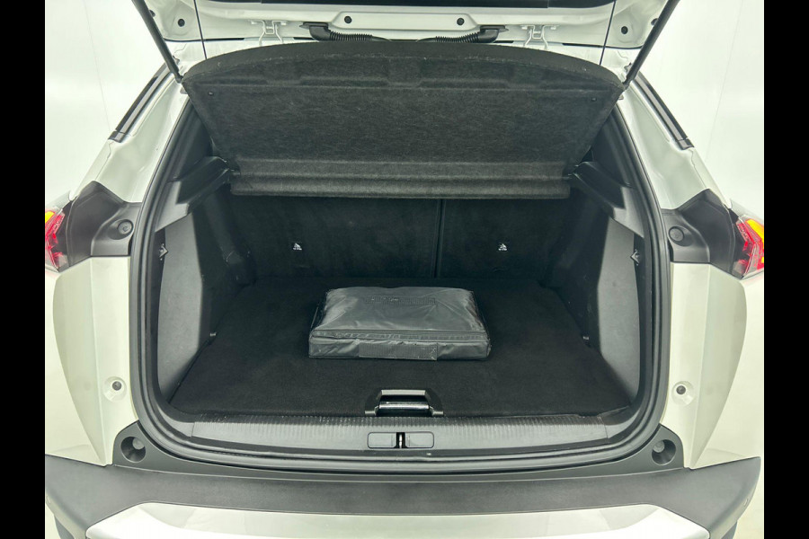 Peugeot 2008 1.2 PureTech 130pk Allure Pack Auto. Panoramadak Navigatie Apple Carplay/Android Auto Camera Parkeersensoren Adaptive Cruise Control Virtual Cockpit Climate Control Lichtmetalen velgen Peugeot 2008 1.2 PureTech 130pk Allure Pack Auto. Panoramadak Navigatie Apple Carplay/Android Auto Camera Parkeersensoren Adaptive Cruise Control Virtual Cockpit Climate Control Lichtmetalen velgen