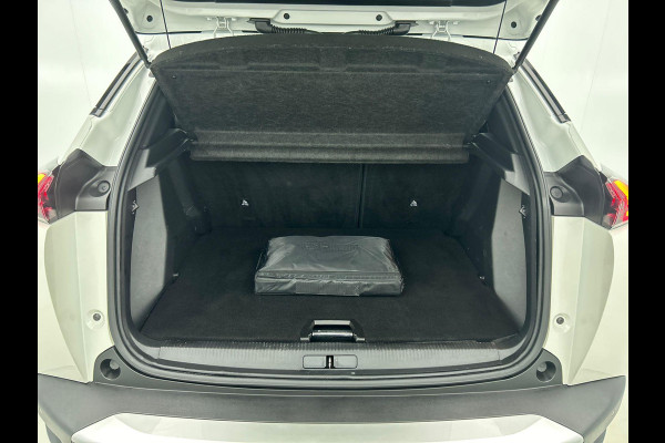 Peugeot 2008 1.2 PureTech 130pk Allure Pack Auto. Panoramadak Navigatie Apple Carplay/Android Auto Camera Parkeersensoren Adaptive Cruise Control Virtual Cockpit Climate Control Lichtmetalen velgen Peugeot 2008 1.2 PureTech 130pk Allure Pack Auto. Panoramadak Navigatie Apple Carplay/Android Auto Camera Parkeersensoren Adaptive Cruise Control Virtual Cockpit Climate Control Lichtmetalen velgen