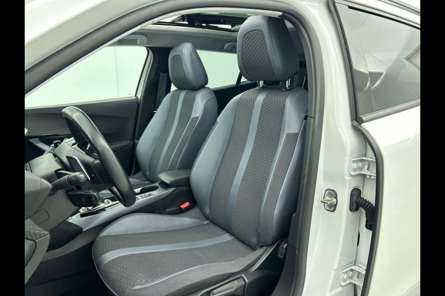 Peugeot 2008 1.2 PureTech 130pk Allure Pack Auto. Panoramadak Navigatie Apple Carplay/Android Auto Camera Parkeersensoren Adaptive Cruise Control Virtual Cockpit Climate Control Lichtmetalen velgen Peugeot 2008 1.2 PureTech 130pk Allure Pack Auto. Panoramadak Navigatie Apple Carplay/Android Auto Camera Parkeersensoren Adaptive Cruise Control Virtual Cockpit Climate Control Lichtmetalen velgen