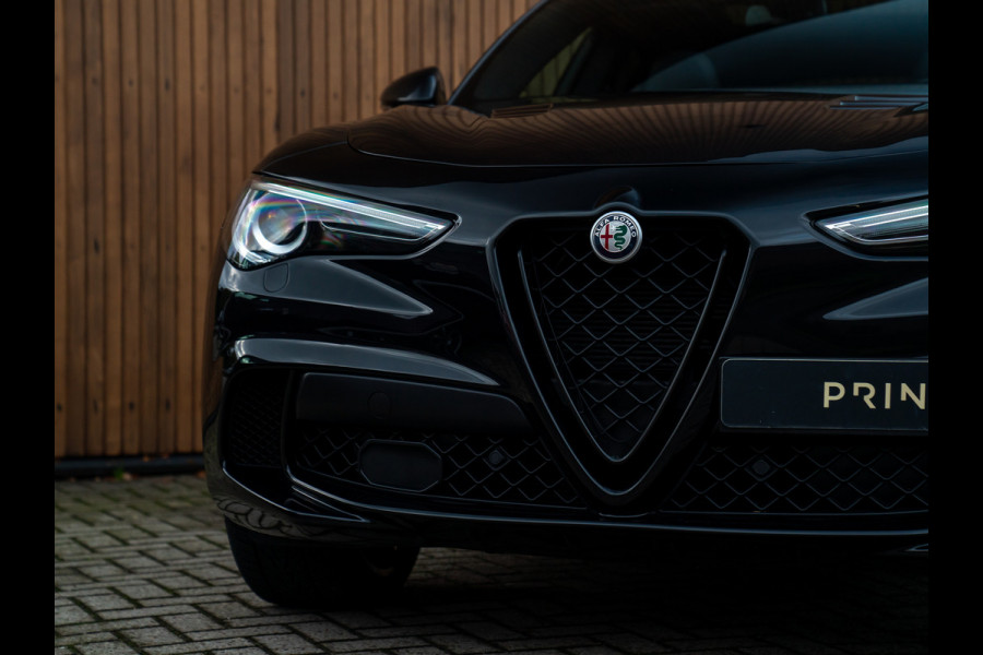 Alfa Romeo Stelvio 2.9 V6 AWD Quadrifoglio | Pano-dak | 21 inch | Harman/Kardon | Adapt. cruise Alfa Romeo Stelvio 2.9 V6 AWD Quadrifoglio | Pano-dak | 21 inch | Harman/Kardon | Adapt. cruise