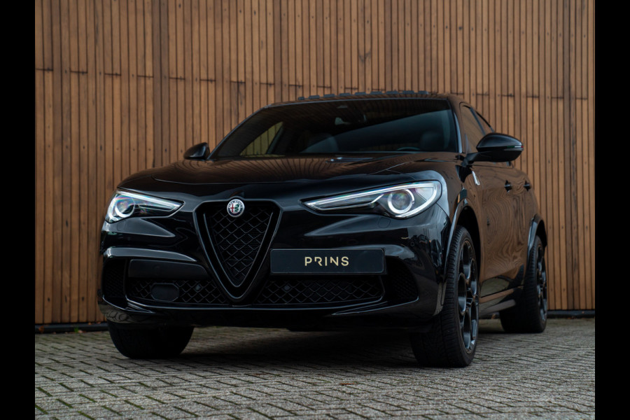 Alfa Romeo Stelvio 2.9 V6 AWD Quadrifoglio | Pano-dak | 21 inch | Harman/Kardon | Adapt. cruise Alfa Romeo Stelvio 2.9 V6 AWD Quadrifoglio | Pano-dak | 21 inch | Harman/Kardon | Adapt. cruise