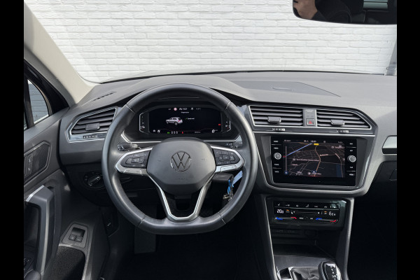 Volkswagen Tiguan 1.4 TSI eHybrid 245pk Elegance | Pano | ACC | Camera | IQ Light | Virtual Cockpit | 18 inch Volkswagen Tiguan 1.4 TSI eHybrid 245pk Elegance | Pano | ACC | Camera | IQ Light | Virtual Cockpit | 18 inch