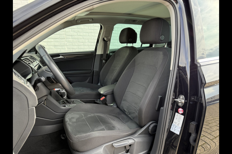 Volkswagen Tiguan 1.4 TSI eHybrid 245pk Elegance | Pano | ACC | Camera | IQ Light | Virtual Cockpit | 18 inch Volkswagen Tiguan 1.4 TSI eHybrid 245pk Elegance | Pano | ACC | Camera | IQ Light | Virtual Cockpit | 18 inch