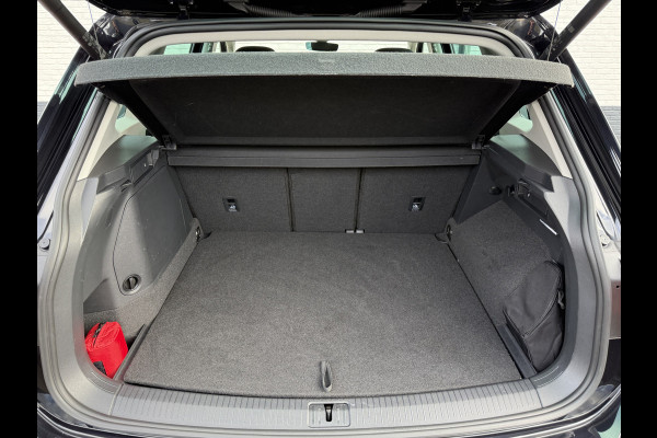 Volkswagen Tiguan 1.4 TSI eHybrid 245pk Elegance | Pano | ACC | Camera | IQ Light | Virtual Cockpit | 18 inch Volkswagen Tiguan 1.4 TSI eHybrid 245pk Elegance | Pano | ACC | Camera | IQ Light | Virtual Cockpit | 18 inch