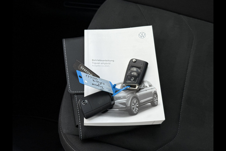 Volkswagen Tiguan 1.4 TSI eHybrid 245pk Elegance | Pano | ACC | Camera | IQ Light | Virtual Cockpit | 18 inch Volkswagen Tiguan 1.4 TSI eHybrid 245pk Elegance | Pano | ACC | Camera | IQ Light | Virtual Cockpit | 18 inch