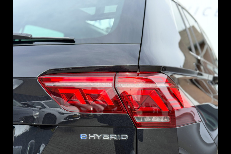 Volkswagen Tiguan 1.4 TSI eHybrid 245pk Elegance | Pano | ACC | Camera | IQ Light | Virtual Cockpit | 18 inch Volkswagen Tiguan 1.4 TSI eHybrid 245pk Elegance | Pano | ACC | Camera | IQ Light | Virtual Cockpit | 18 inch