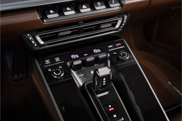 Porsche 911 Targa 4S - Clubleder Truffel