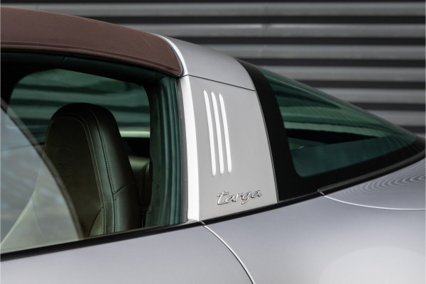 Porsche 911 Targa 4S - Clubleder Truffel