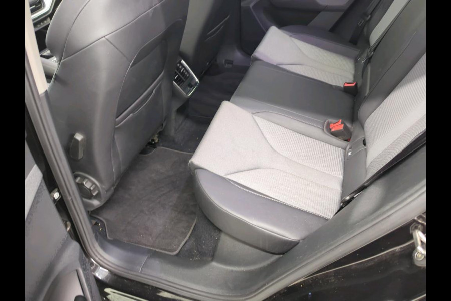 Škoda ENYAQ iV 60 Sport Line | Navi | Warmtepomp | Panorama Škoda ENYAQ iV 60 Sport Line | Navi | Warmtepomp | Panorama