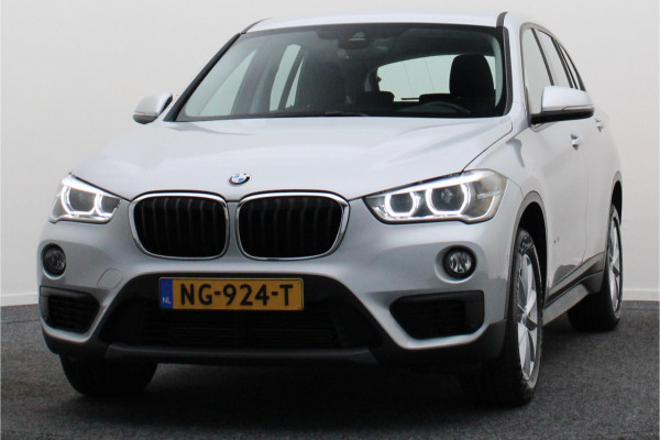 BMW X1 sDrive18i Centennial High Executive Automaat Camera, LED, Navigatie, Climate, Trekhaak, PDC