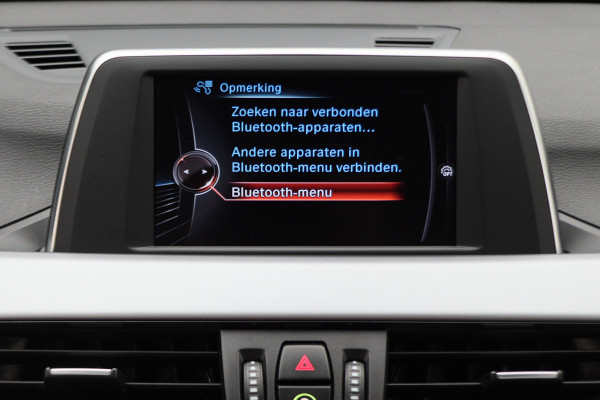 BMW X1 sDrive18i Centennial High Executive Automaat Camera, LED, Navigatie, Climate, Trekhaak, PDC