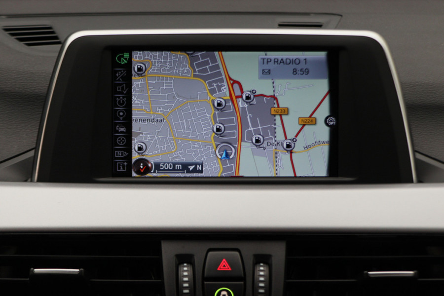 BMW X1 sDrive18i Centennial High Executive Automaat Camera, LED, Navigatie, Climate, Trekhaak, PDC